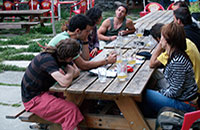 Zona común para comer. Camping Mascún Zona común para comer. Camping Mascún